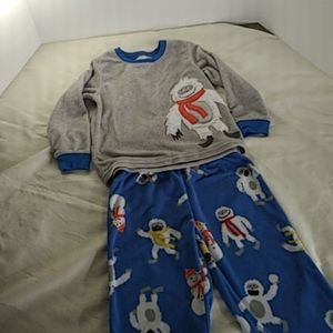 Carters Fleece Abominable SnowMan Pajama set